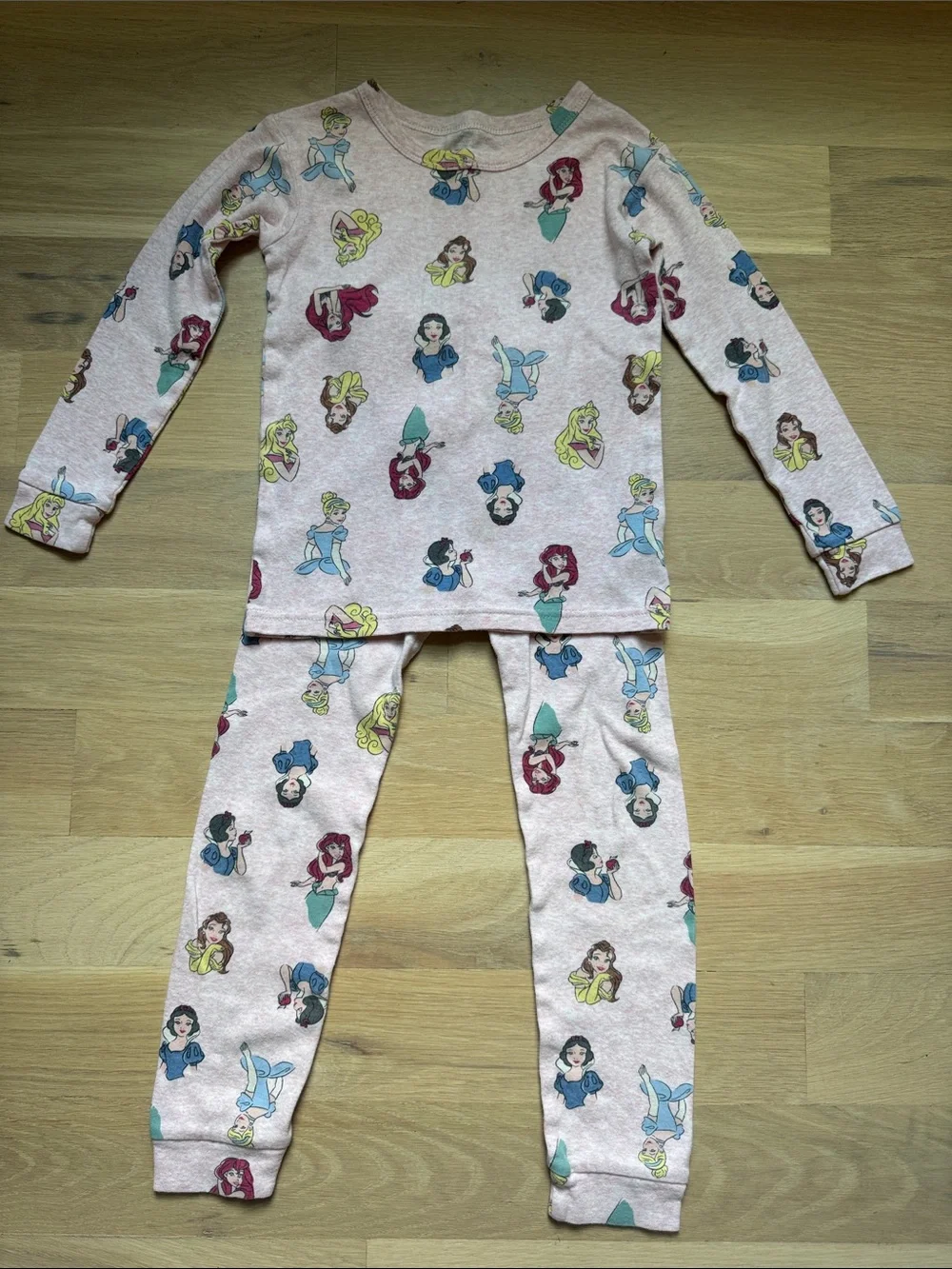 Toddler Girls’ Gap Disney Princesses Snug Fit Pajama Set - Size 6